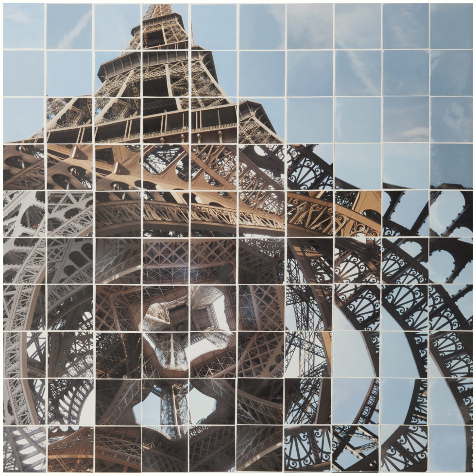 photographie d'art de la Tour Eiffel en danseuse, à Paris, collage photographique par l'artiste Johanna PERNOT